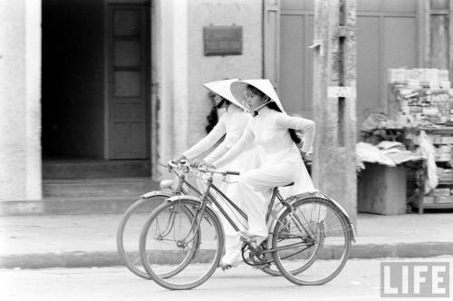 con-gai-hue-ao-dai-xua5